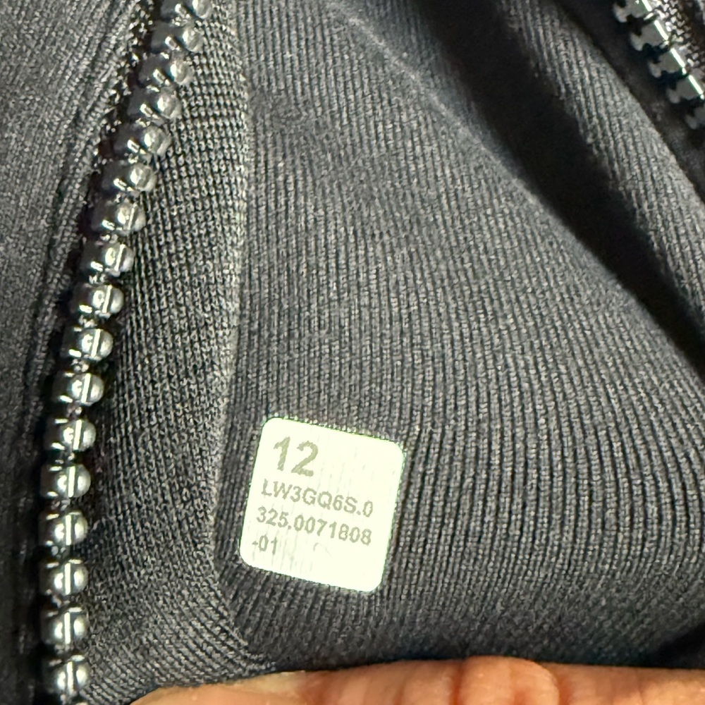 Lululemon Define Jacket - Picture 5 of 5